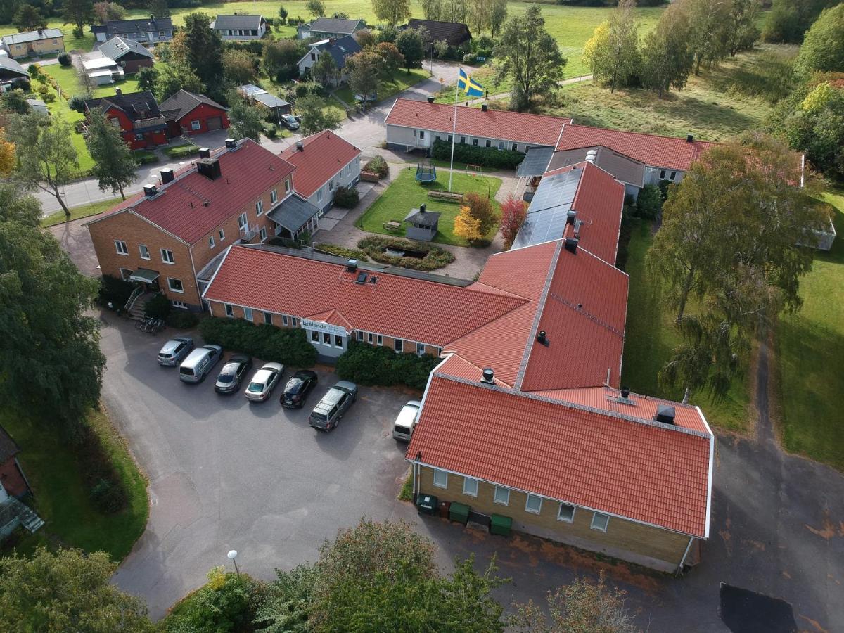 Bralanda Hotell Och Vandrarhem Zewnętrze zdjęcie