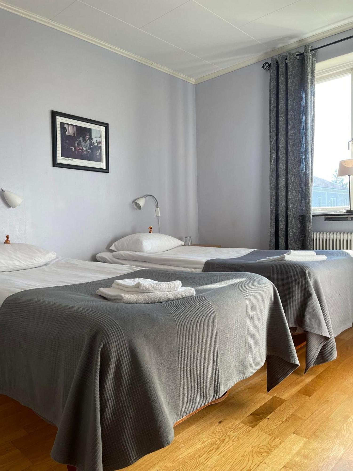 Bralanda Hotell Och Vandrarhem Zewnętrze zdjęcie